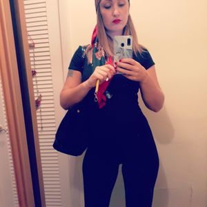 Meet your Posher, Emily